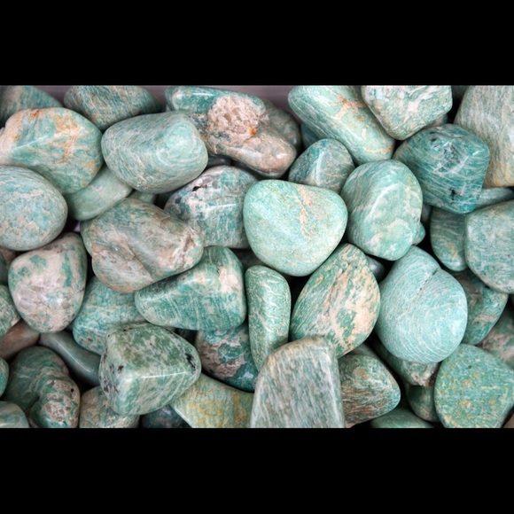 Amazonite 4mm Round Beaded Stretch Bracelet - Picture 2 of 8